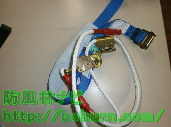 U字吊り安全帯の使用方法